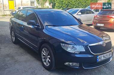 Ліфтбек Skoda Superb 2012 в Дніпрі