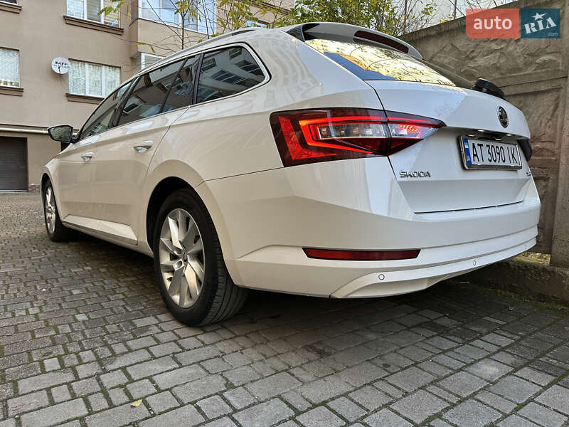 Універсал Skoda Superb 2016 в Івано-Франківську