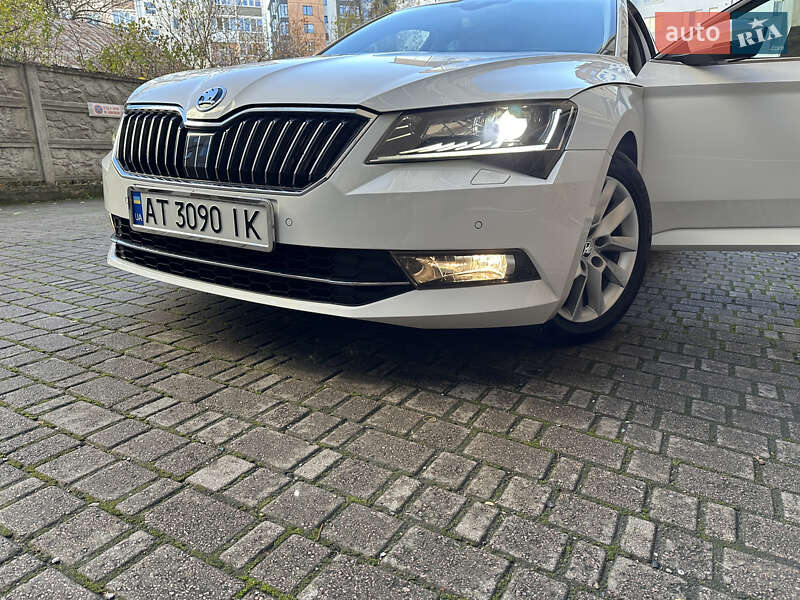 Універсал Skoda Superb 2016 в Івано-Франківську