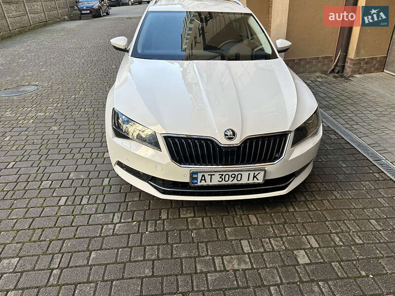 Універсал Skoda Superb 2016 в Івано-Франківську