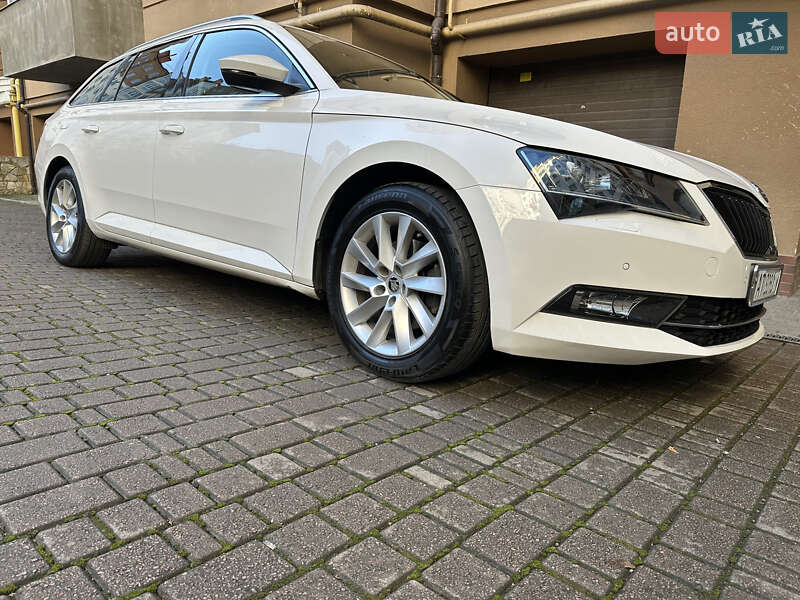 Універсал Skoda Superb 2016 в Івано-Франківську