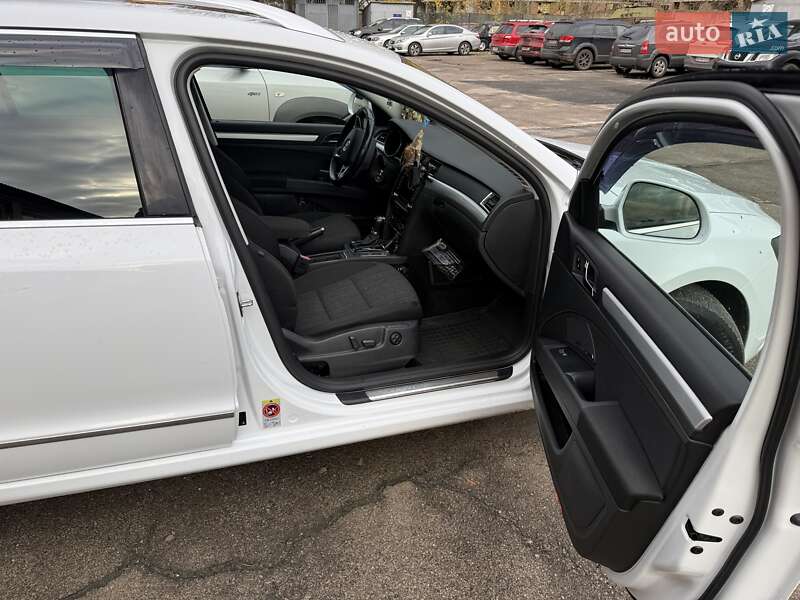 Універсал Skoda Superb 2014 в Києві