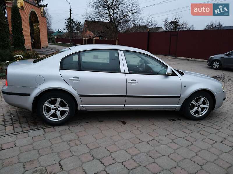 Лифтбек Skoda Superb 2007 в Лысянке фото 12 Лифтбек Skoda Superb 2007 в Лысянке