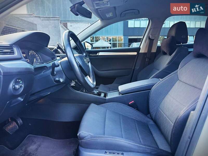 Ліфтбек Skoda Superb 2019 в Києві