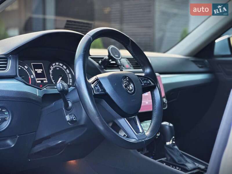 Ліфтбек Skoda Superb 2019 в Києві