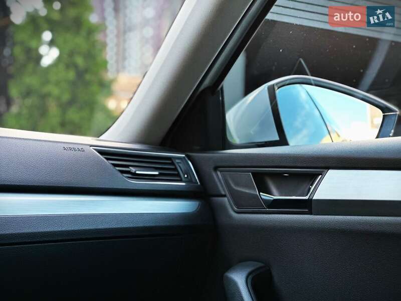 Ліфтбек Skoda Superb 2019 в Києві