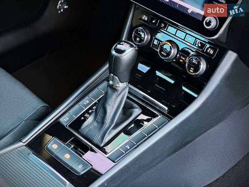 Ліфтбек Skoda Superb 2019 в Києві