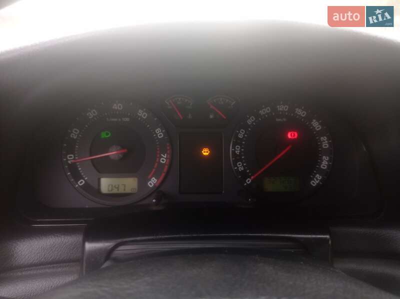 Лифтбек Skoda Superb 2006 в Тлумаче