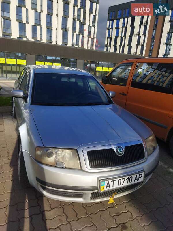 Лифтбек Skoda Superb 2006 в Тлумаче