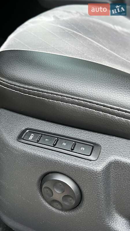 Лифтбек Skoda Superb 2012 в Николаеве