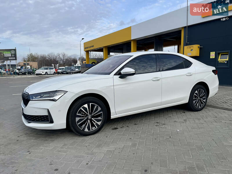 Ліфтбек Skoda Superb 2024 в Дніпрі фото 12 Ліфтбек Skoda Superb 2024 в Дніпрі