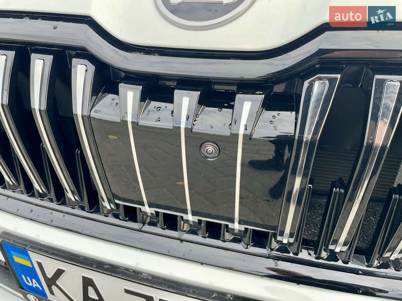 Ліфтбек Skoda Superb 2024 в Дніпрі фото 39 Ліфтбек Skoda Superb 2024 в Дніпрі