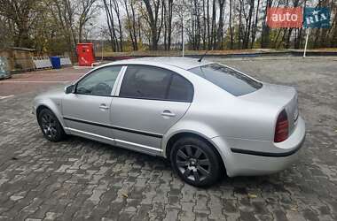 Лифтбек Skoda Superb 2005 в Виннице