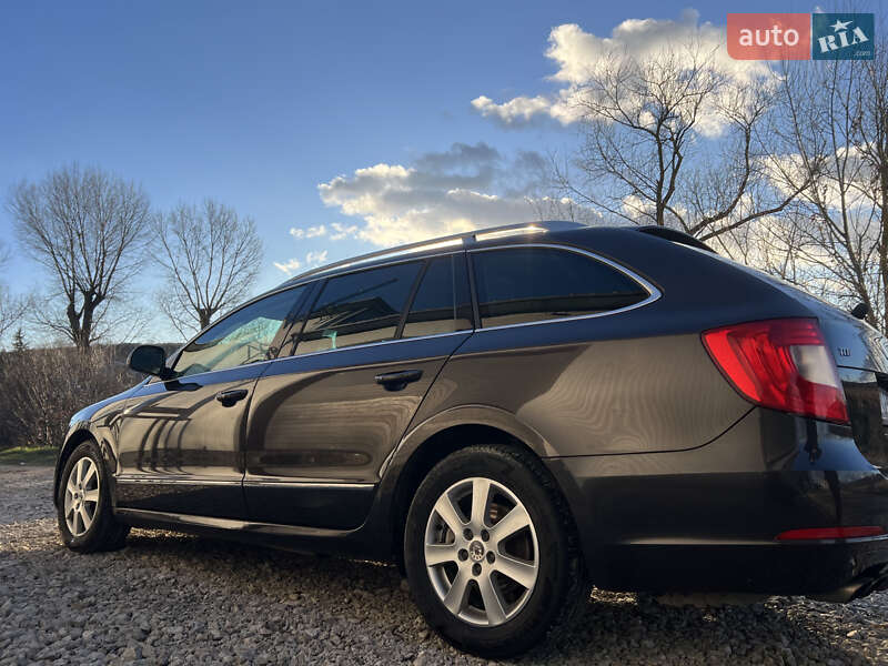 Универсал Skoda Superb 2011 в Тернополе