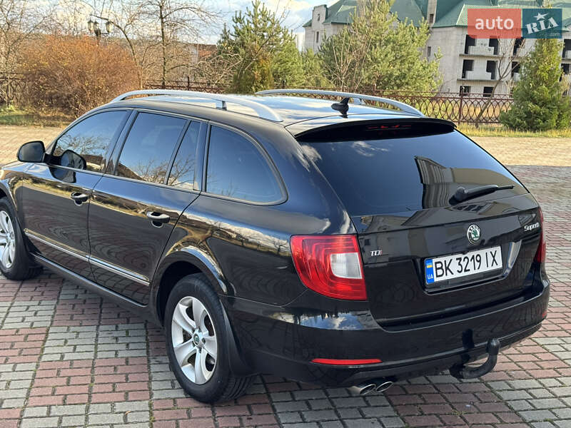 Универсал Skoda Superb 2012 в Вараше фото 5 Универсал Skoda Superb 2012 в Вараше