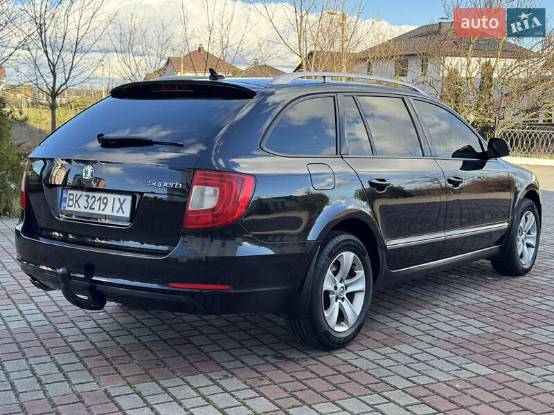Универсал Skoda Superb 2012 в Вараше фото 8 Универсал Skoda Superb 2012 в Вараше