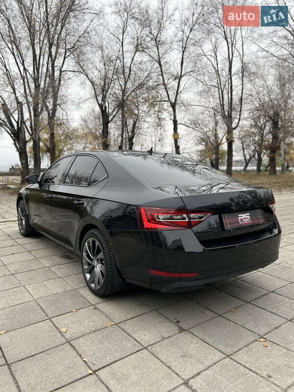 Ліфтбек Skoda Superb 2017 в Запоріжжі