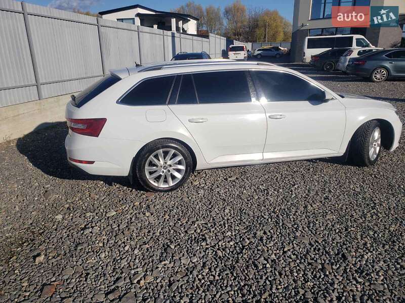 Універсал Skoda Superb 2018 в Мукачевому