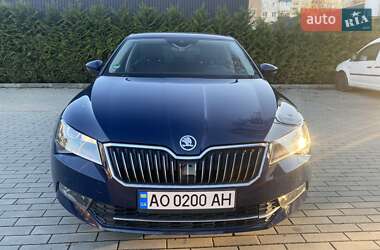 Лифтбек Skoda Superb 2017 в Ужгороде