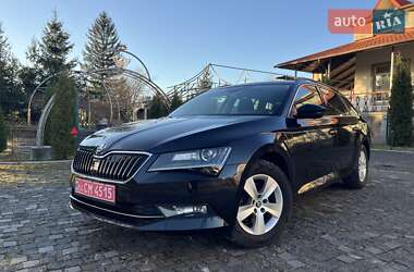Універсал Skoda Superb 2018 в Золочеві