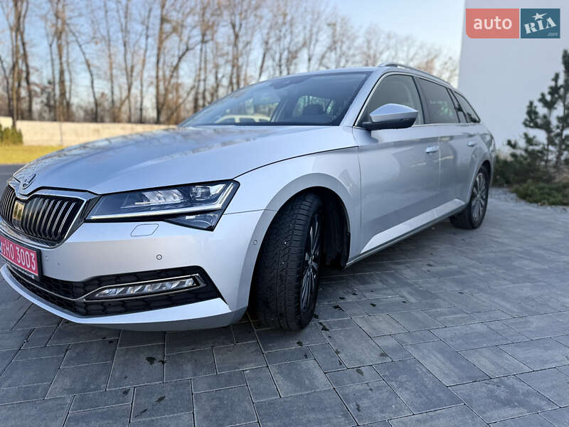 Універсал Skoda Superb 2023 в Луцьку