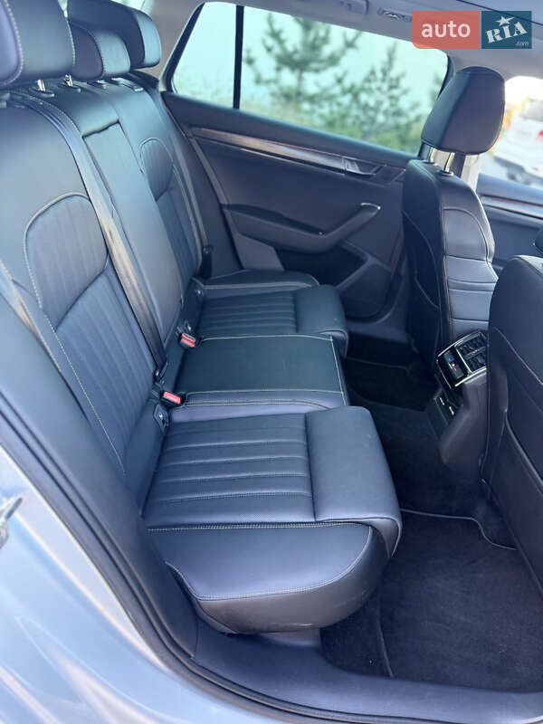 Універсал Skoda Superb 2023 в Луцьку