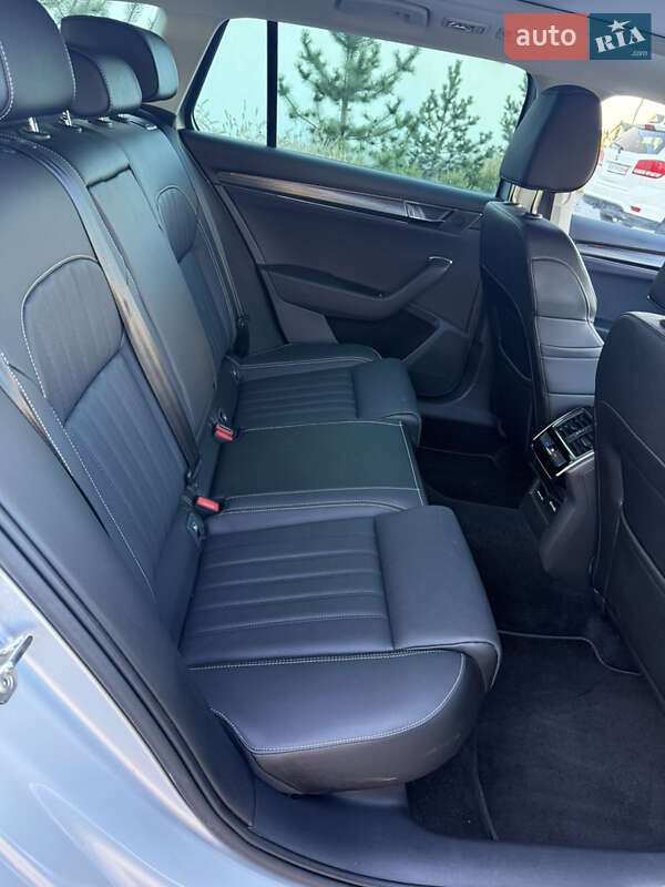 Універсал Skoda Superb 2023 в Луцьку