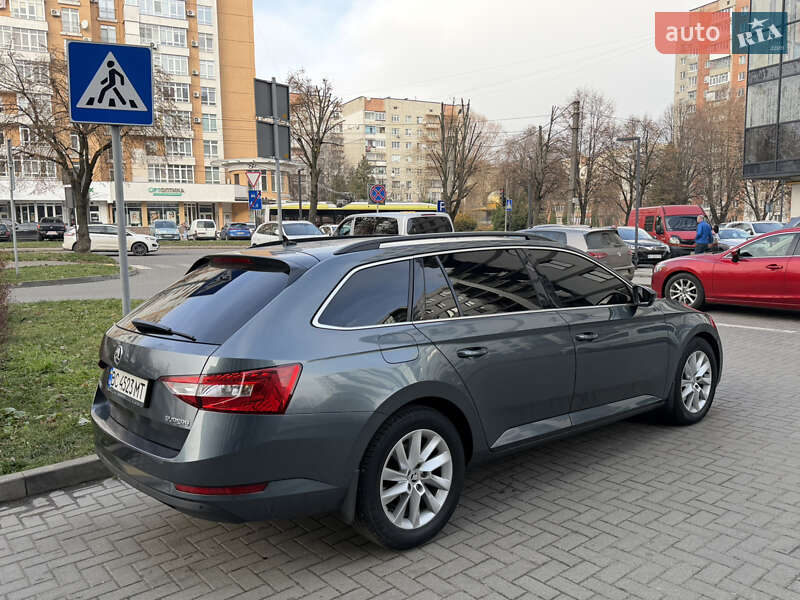 Універсал Skoda Superb 2015 в Львові