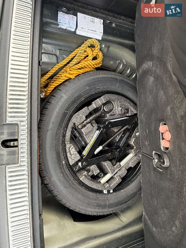 Універсал Skoda Superb 2015 в Львові