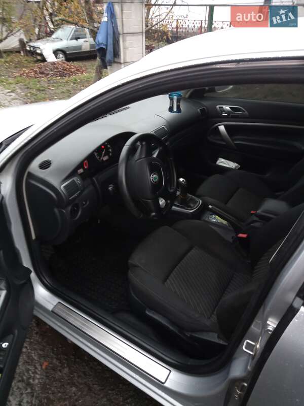 Лифтбек Skoda Superb 2008 в Умани