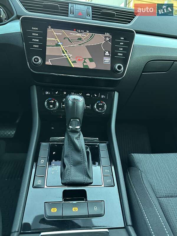 Ліфтбек Skoda Superb 2018 в Стрию
