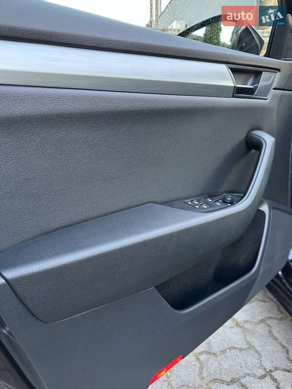 Ліфтбек Skoda Superb 2018 в Стрию