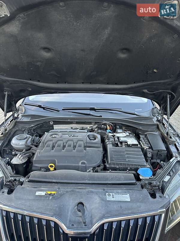 Ліфтбек Skoda Superb 2018 в Стрию