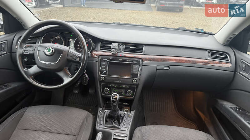 Ліфтбек Skoda Superb 2011 в Калуші