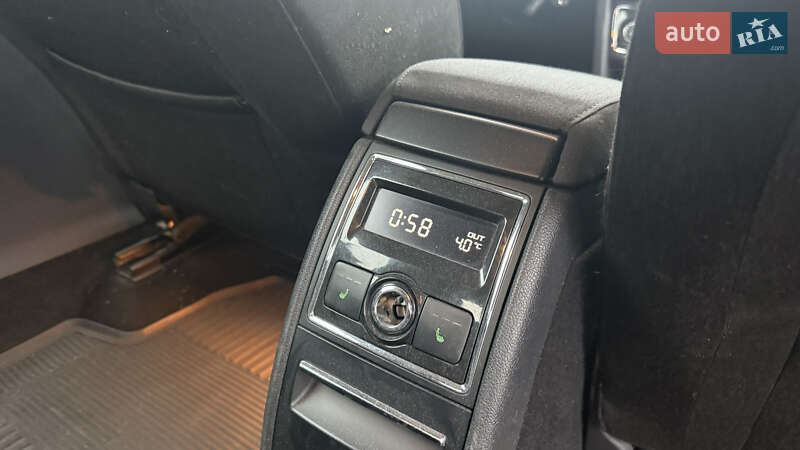 Ліфтбек Skoda Superb 2011 в Калуші