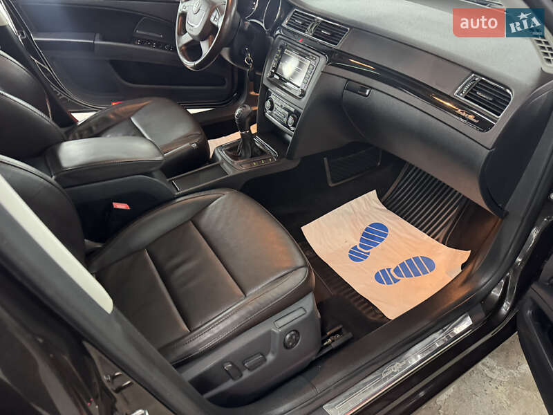 Универсал Skoda Superb 2012 в Кременце