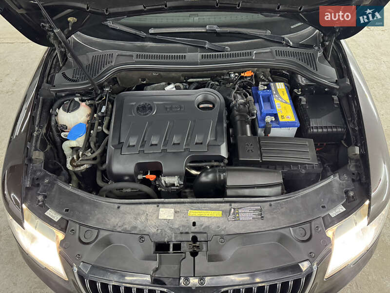 Универсал Skoda Superb 2012 в Кременце