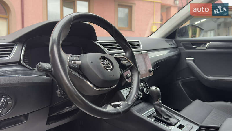 Универсал Skoda Superb 2022 в Сваляве