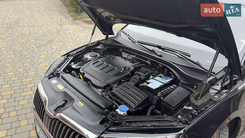 Универсал Skoda Superb 2022 в Сваляве