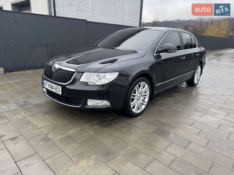 Лифтбек Skoda Superb 2012 в Делятине