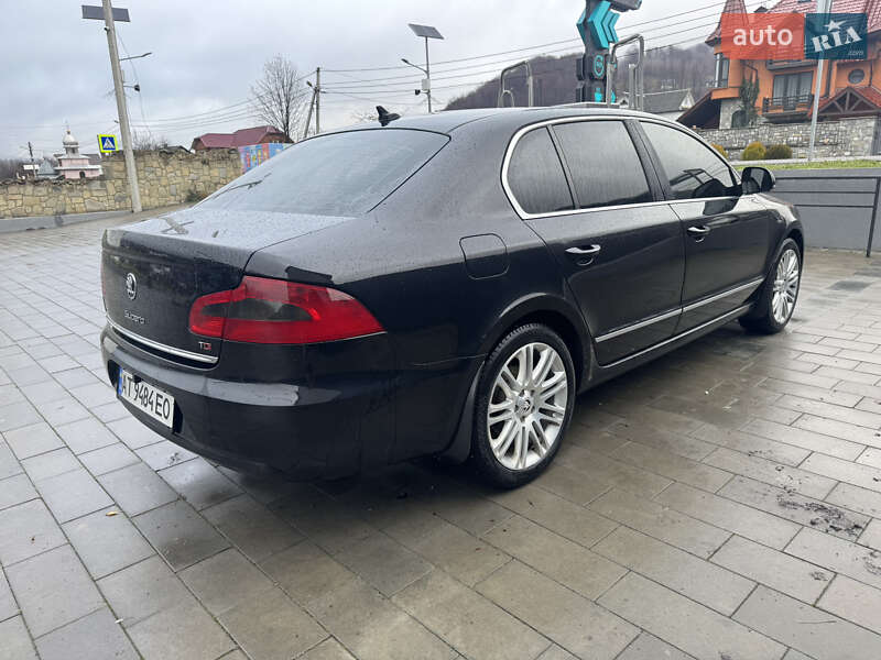 Лифтбек Skoda Superb 2012 в Делятине