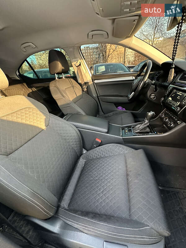 Ліфтбек Skoda Superb 2016 в Кривому Розі