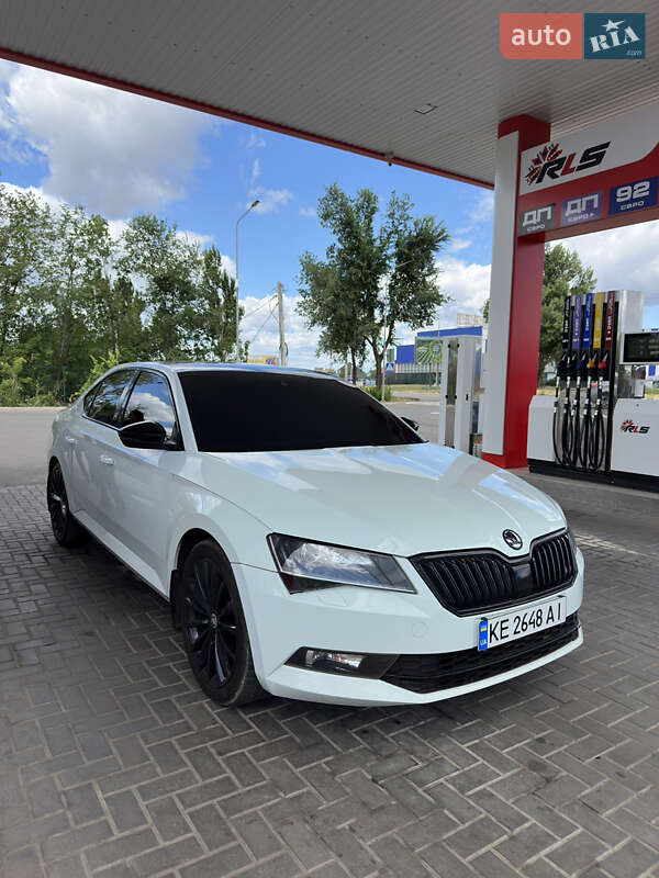Ліфтбек Skoda Superb 2016 в Кривому Розі
