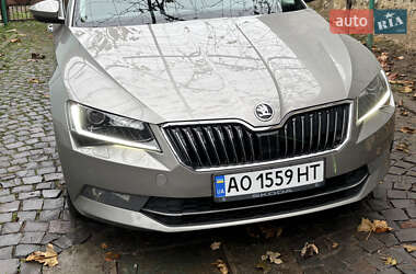 Универсал Skoda Superb 2015 в Мукачево