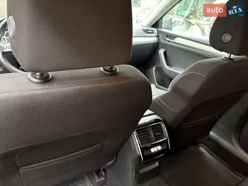 Универсал Skoda Superb 2015 в Мукачево