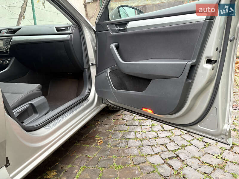 Универсал Skoda Superb 2015 в Мукачево