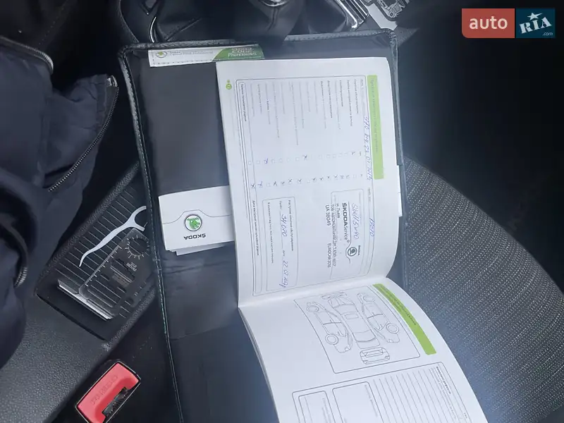 Лифтбек Skoda Superb 2014 в Львове документ