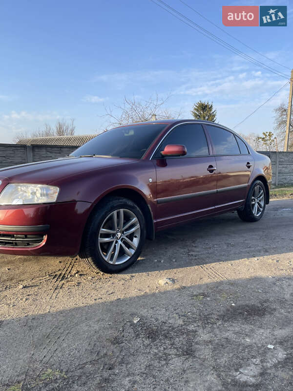 Ліфтбек Skoda Superb 2003 в Харкові