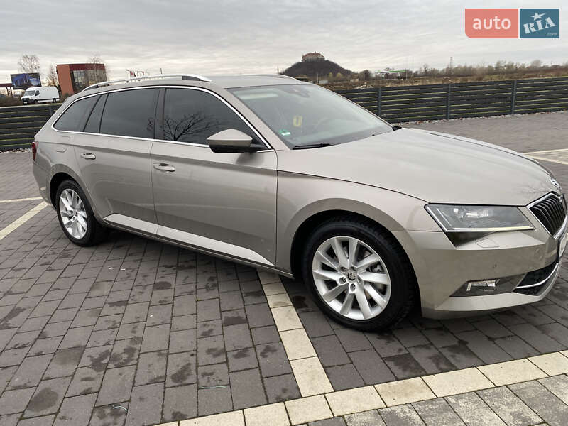 Универсал Skoda Superb 2016 в Мукачево
