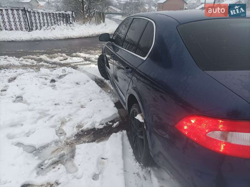 Лифтбек Skoda Superb 2009 в Львове